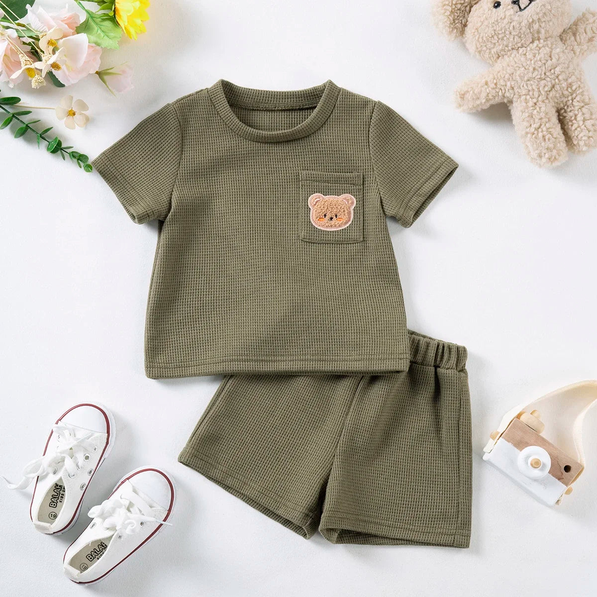 Conjunto Kamala  t-shirt + calções